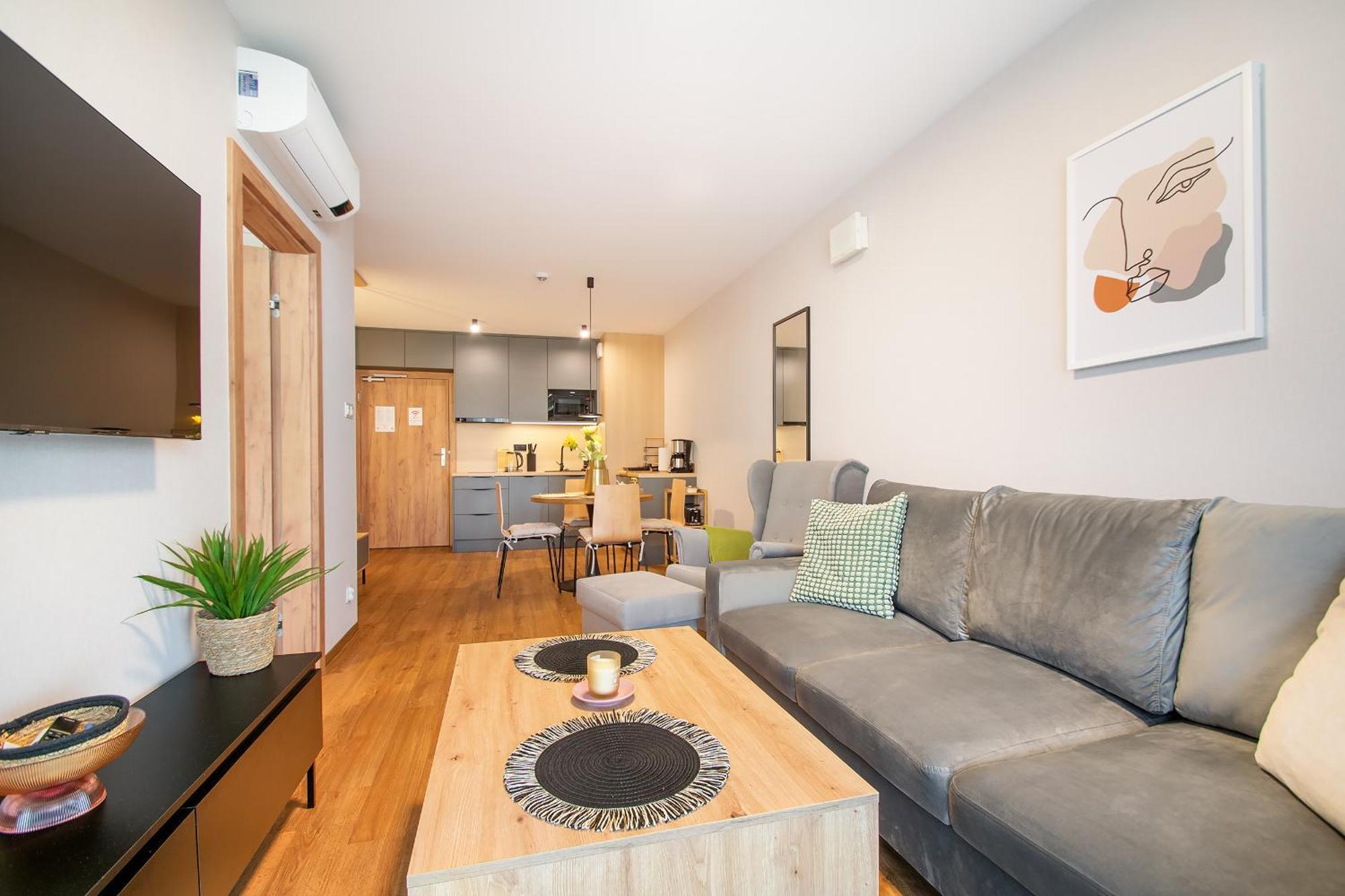 Rentplanet - Kasprowicza Apartment *